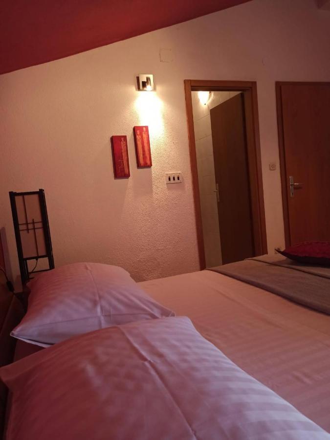 Guest House Mijo Sokol Brela Dış mekan fotoğraf